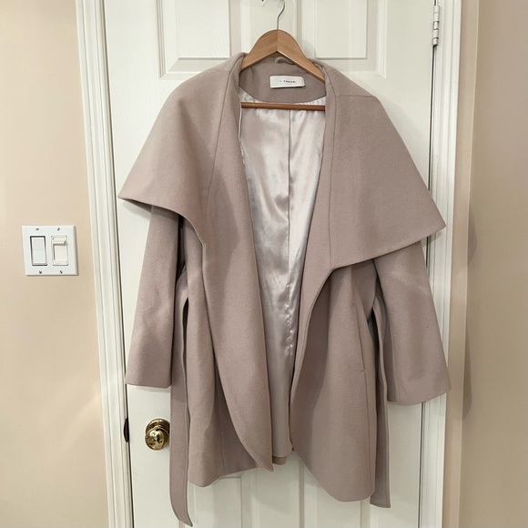 T Tahari Wool Blend Wrap Coat Shawl Collar Belted Women’s Size L - Picture 4 of 15